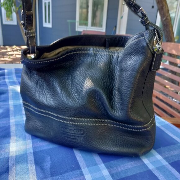 COACH Black Pebbled Leather Carry-All Bag #F11662 - Picture 1 of 13